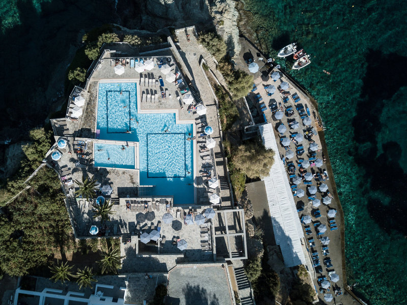 Peninsula Resort & Spa 4