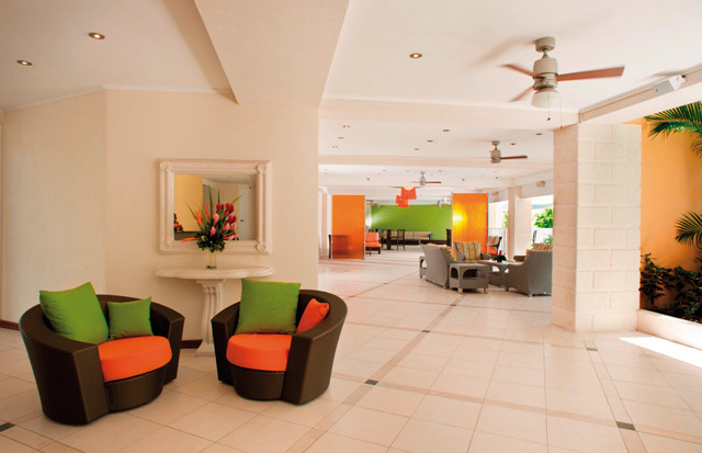 Radisson Aquatica Resort Barbados 9