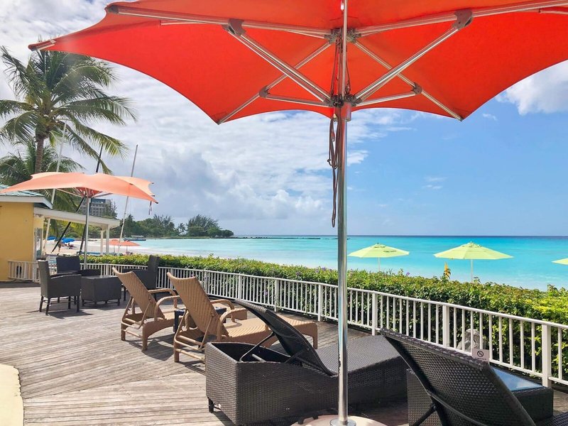 Radisson Aquatica Beach Resort 4