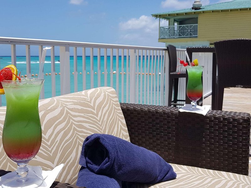 Radisson Aquatica Beach Resort 33