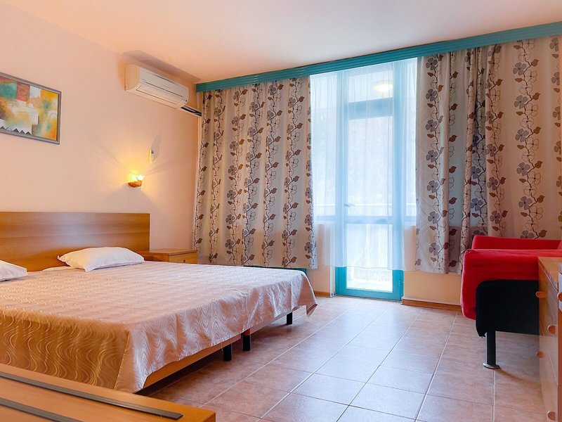 Arabella Beach 8