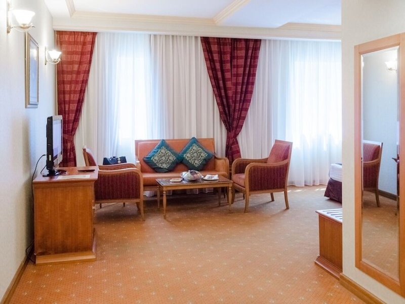 Avenue 2 - Room Example