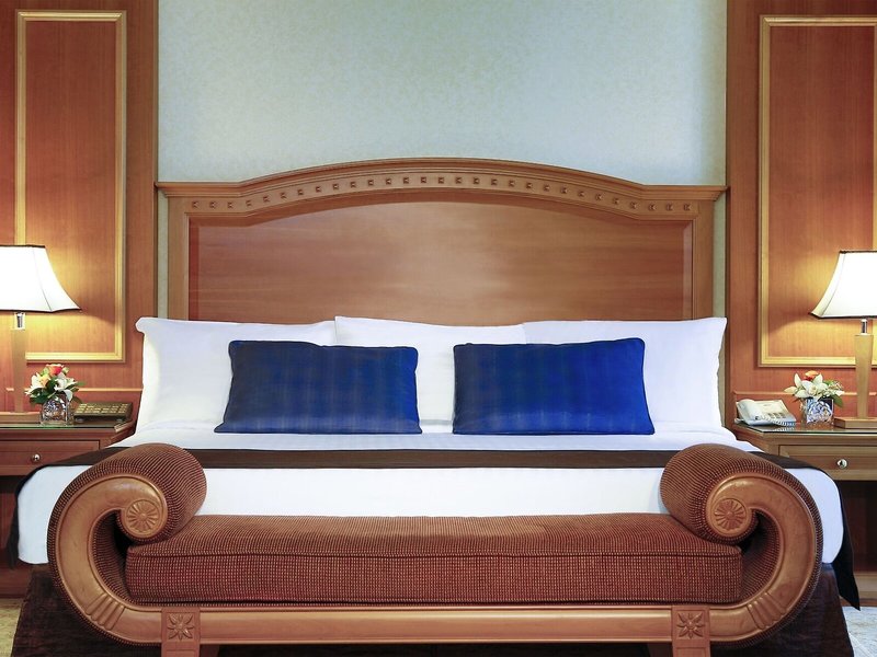 Avenue 18 - Room Example