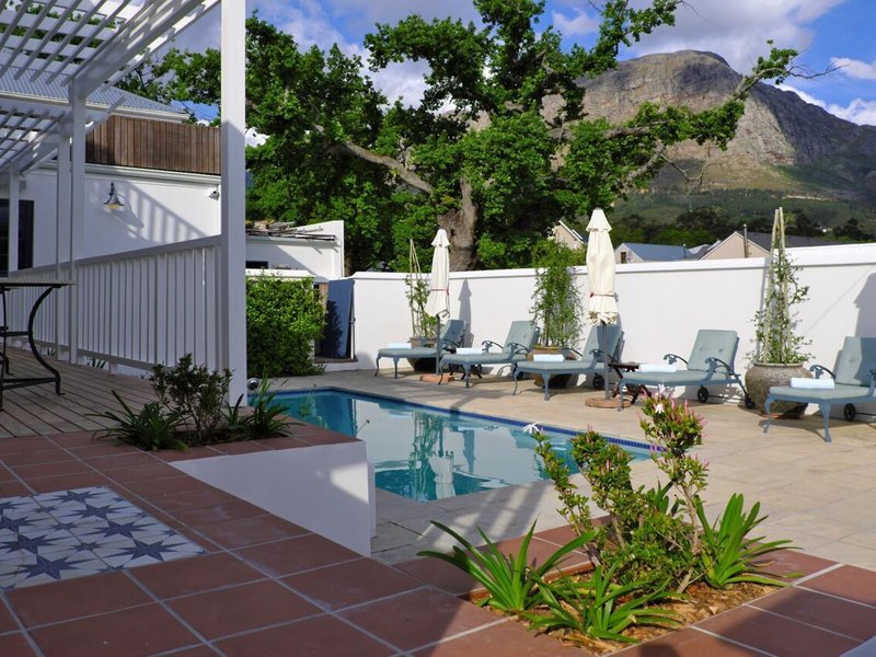 Chapter House Boutique Hotel 1