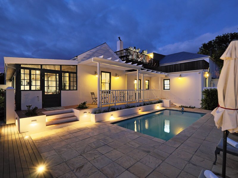 Chapter House Boutique Hotel 6