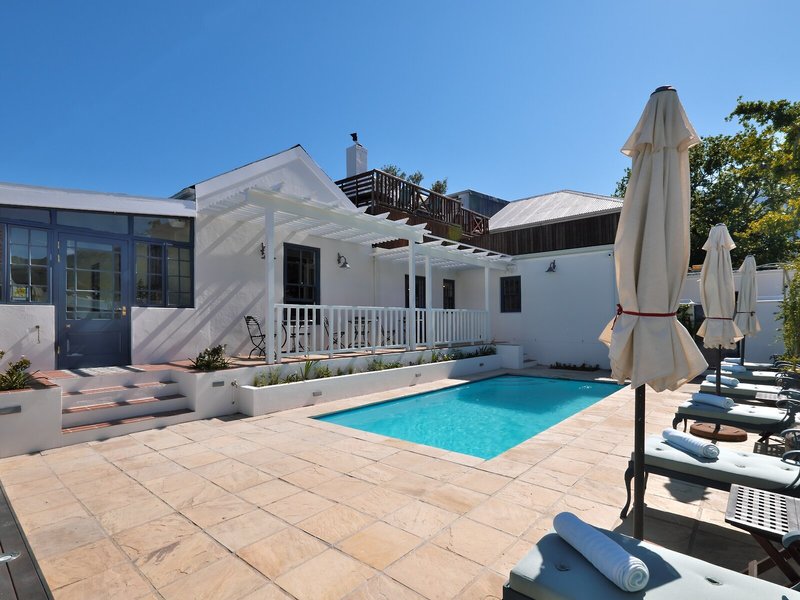 Chapter House Boutique Hotel 7