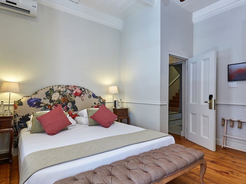 Chapter House Boutique Hotel 26