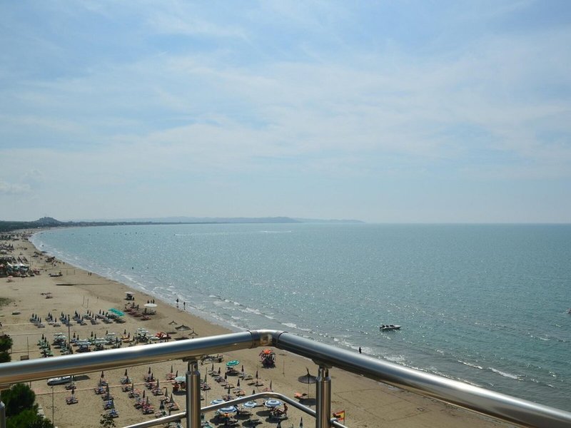 Sun Hotel 3