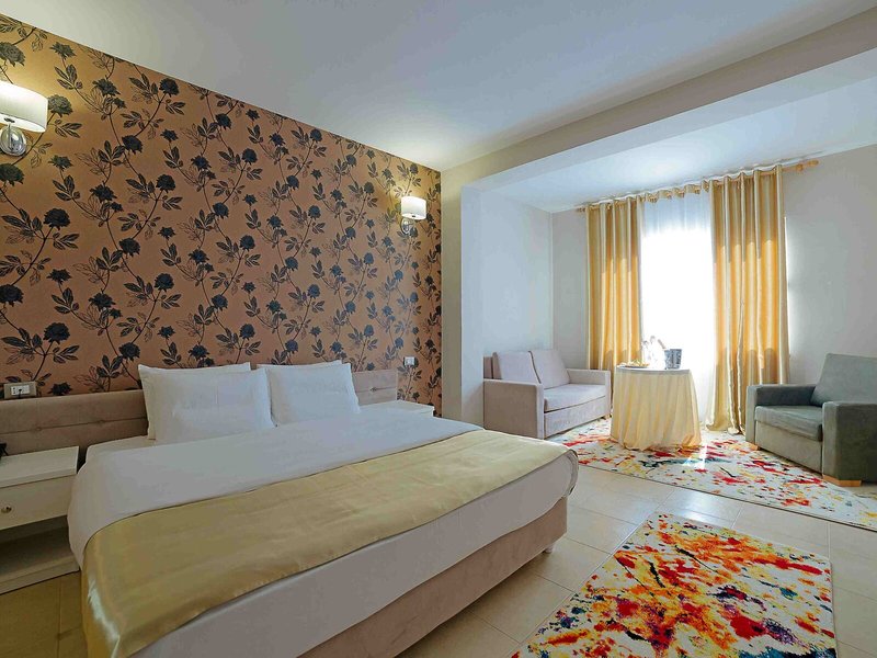 Sun Hotel 20 - Room Example