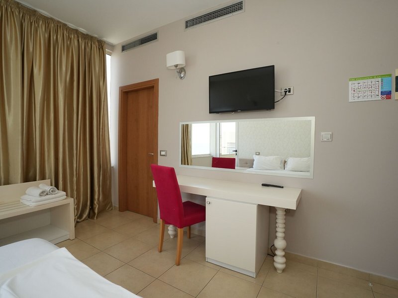 Sun Hotel 21 - Room Example