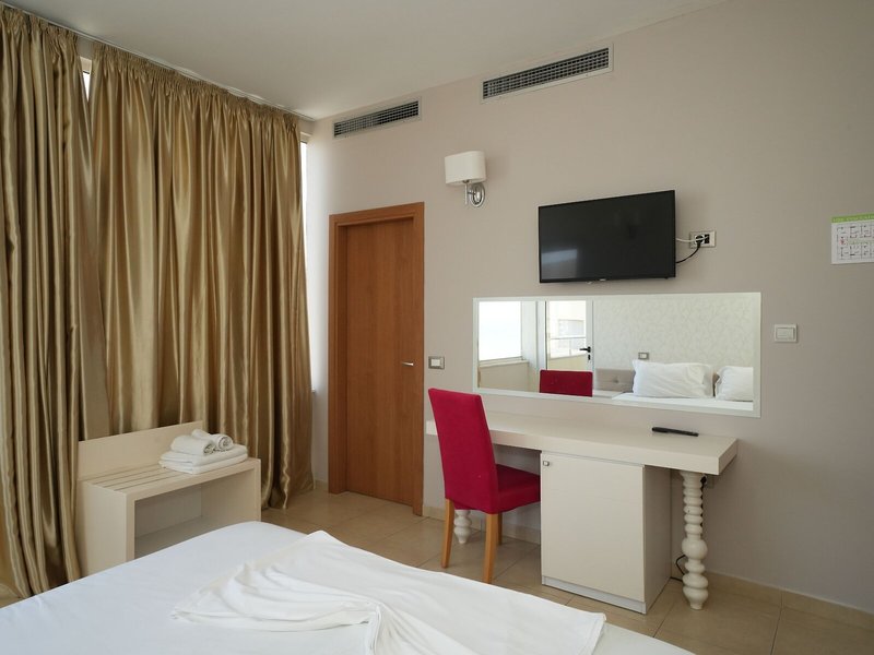 Sun Hotel 26 - Room Example