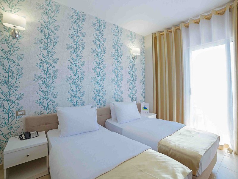 Sun Hotel 27 - Room Example