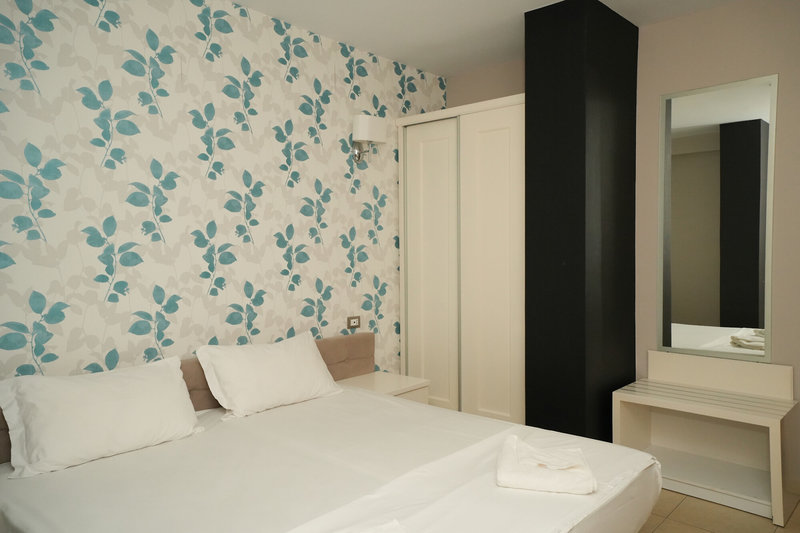 Sun Hotel 6