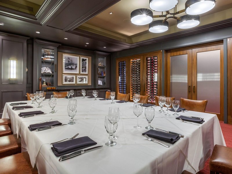 Omni Berkshire Place 15