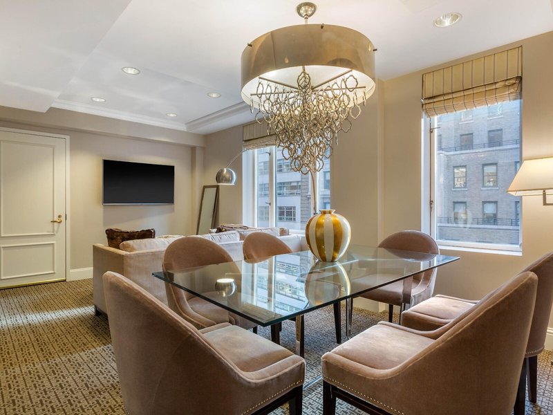 Omni Berkshire Place 20