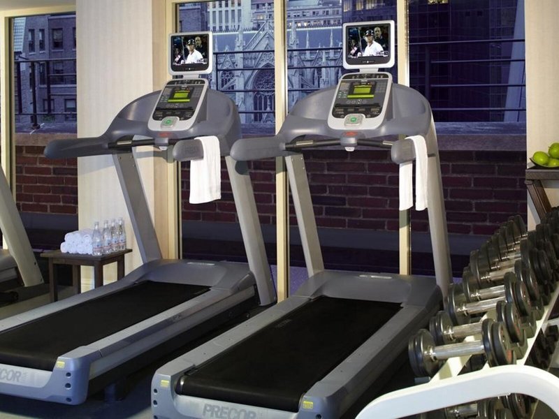 Omni Berkshire Place 21