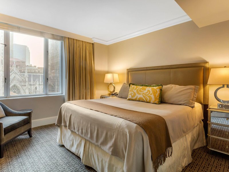 Omni Berkshire Place 33