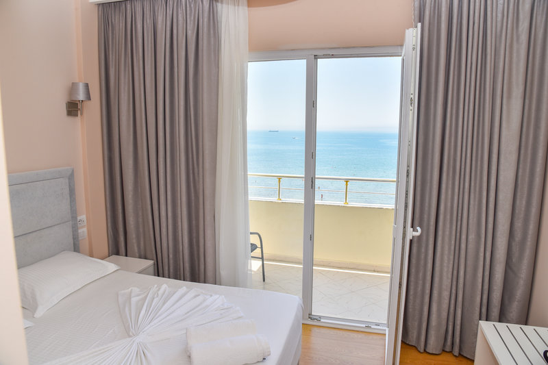 Hotel Edart 13