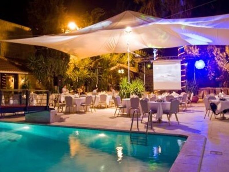 Amman International Hotel 14