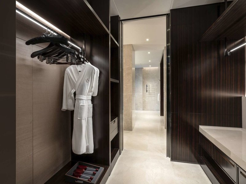 Beijing Hotel NUO Wangfujing 9 - Health & Beauty