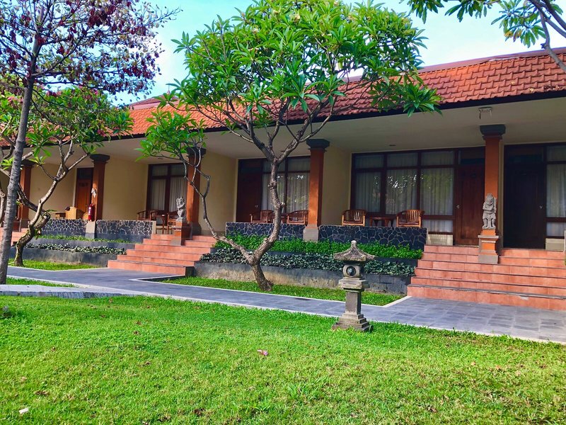 Inna Sindhu Beach 32 - Garden