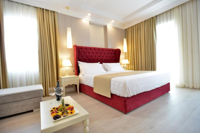 Flower Hotel 4