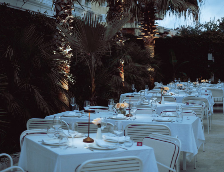 Flower Hotel 10