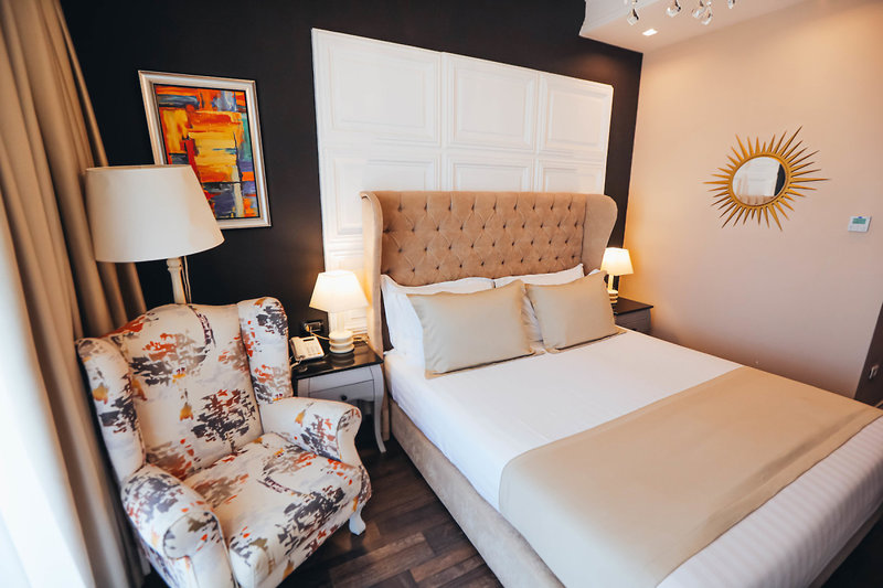 Flower Hotel 8