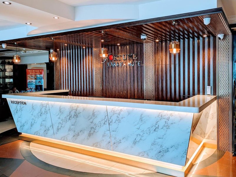 Fortune Karama Hotel 8