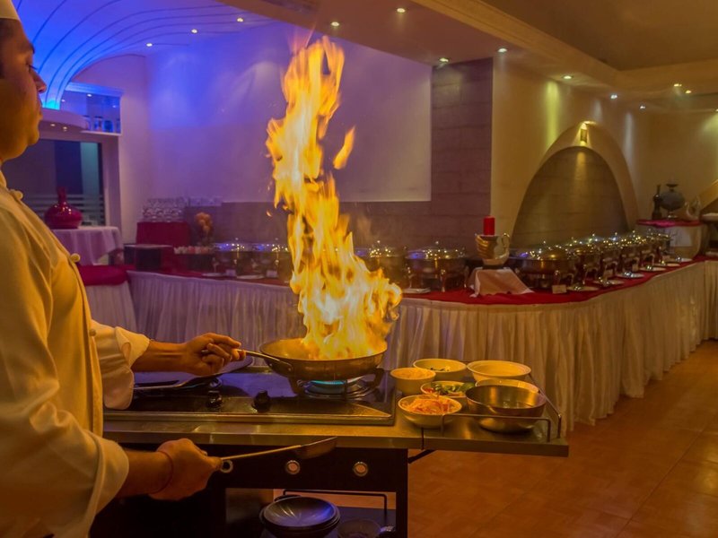 Fortune Karama Hotel 19