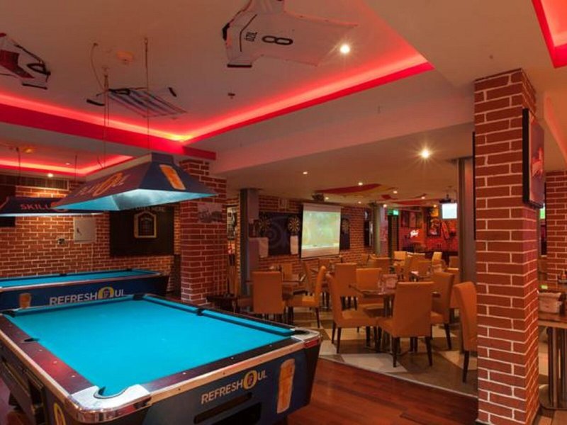 Fortune Karama Hotel 29