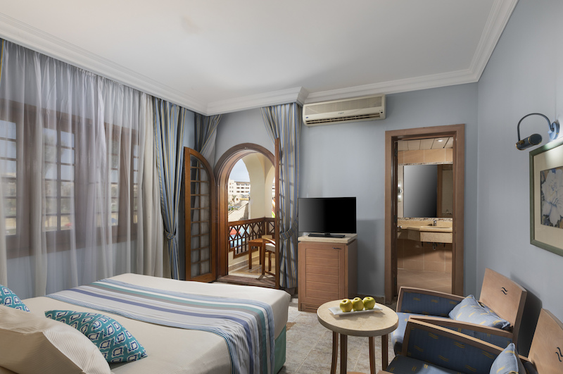 Royal Lagoons Aqua Park Resort & Spa 8