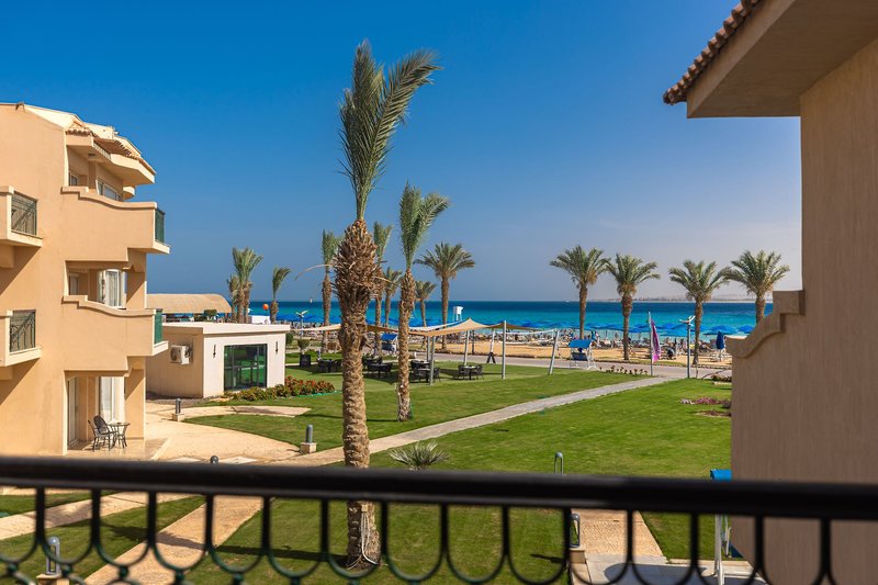 Pyramisa Sahl Hasheesh Resort  12