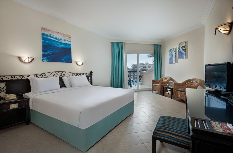 Pyramisa Beach Resort Sahl Hasheesh 8