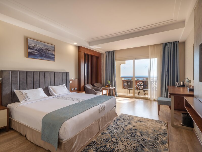 Serenity Alpha Beach 7