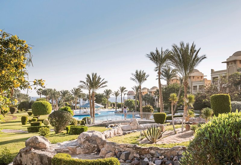 Serenity Alpha Beach 6