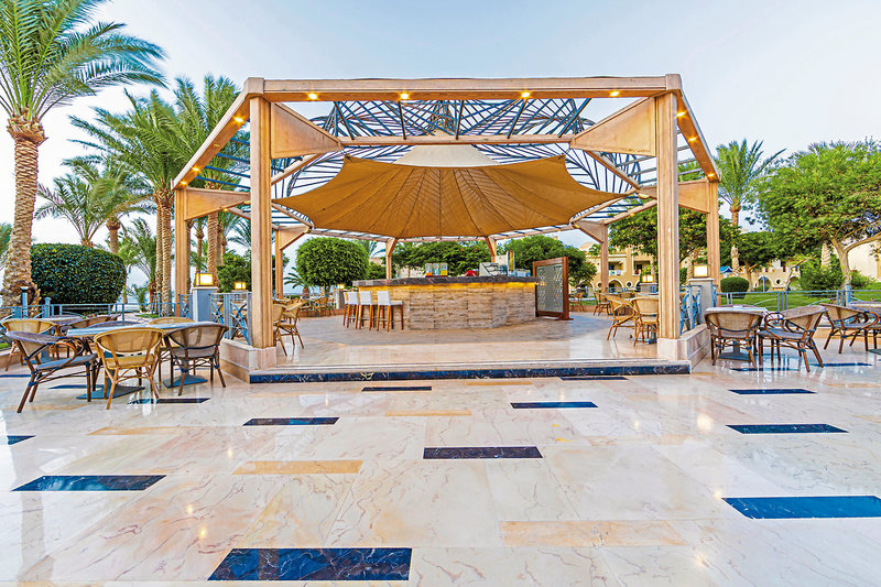 Serenity Alpha Beach 12