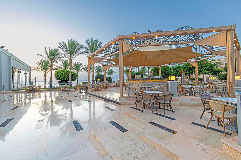 Serenity Alpha Beach 13