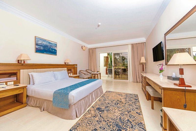 Serenity Alpha Beach 14