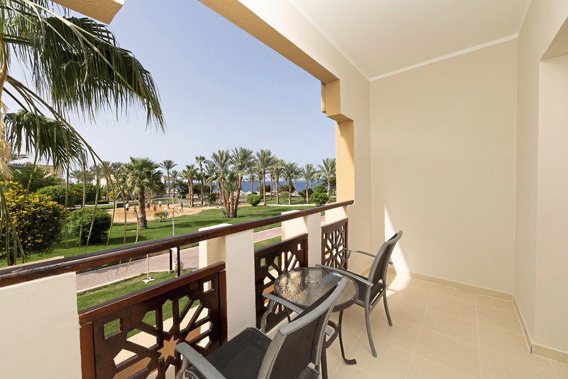 Serenity Alpha Beach 24