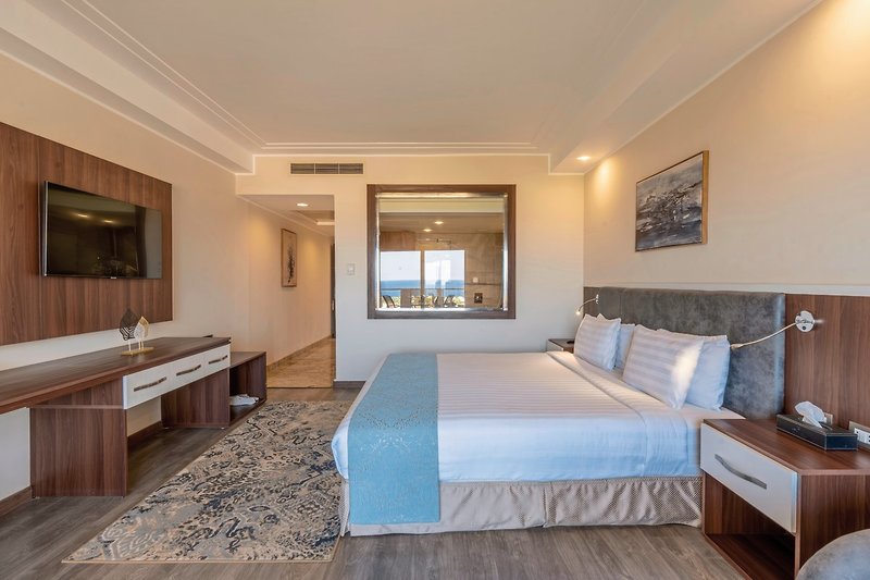 Serenity Alpha Beach 26