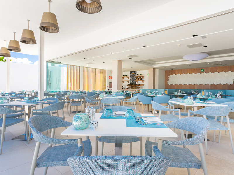 Lava Beach Hotel 7