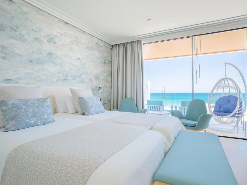 Lava Beach Hotel 19