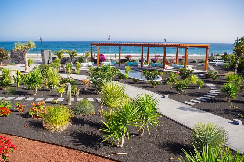 Lava Beach Hotel 5