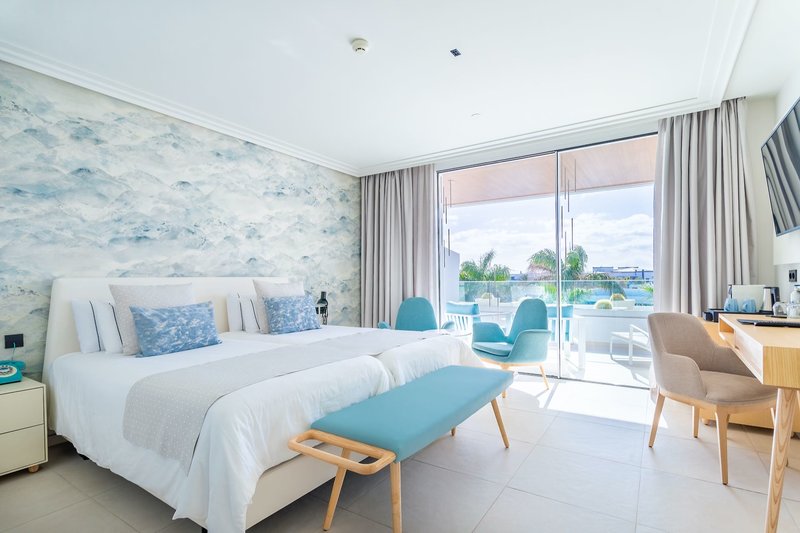 Lava Beach Hotel 7