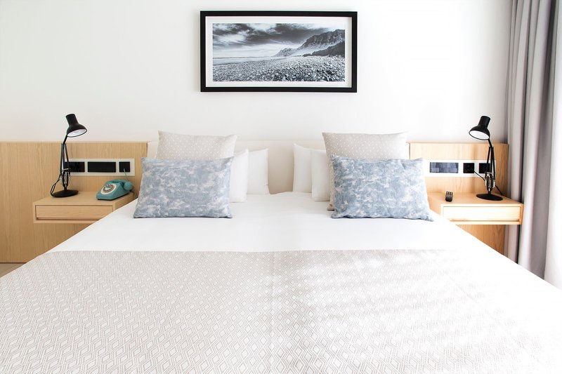 Lava Beach Hotel 9