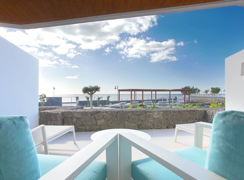 Lava Beach Hotel 10