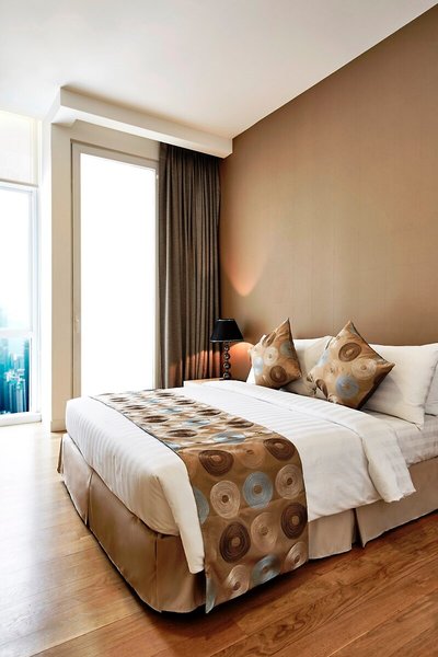 The Face Suites 26