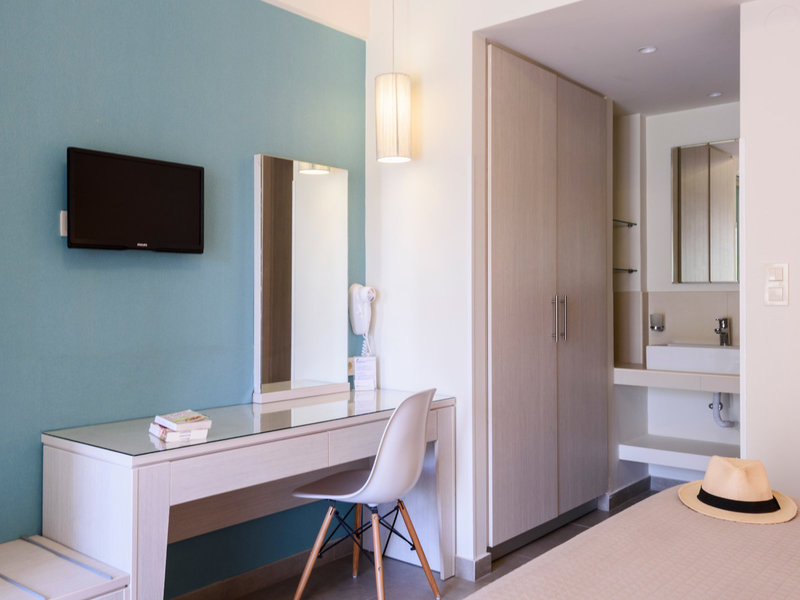 Poseidon Studios & Apartments 5