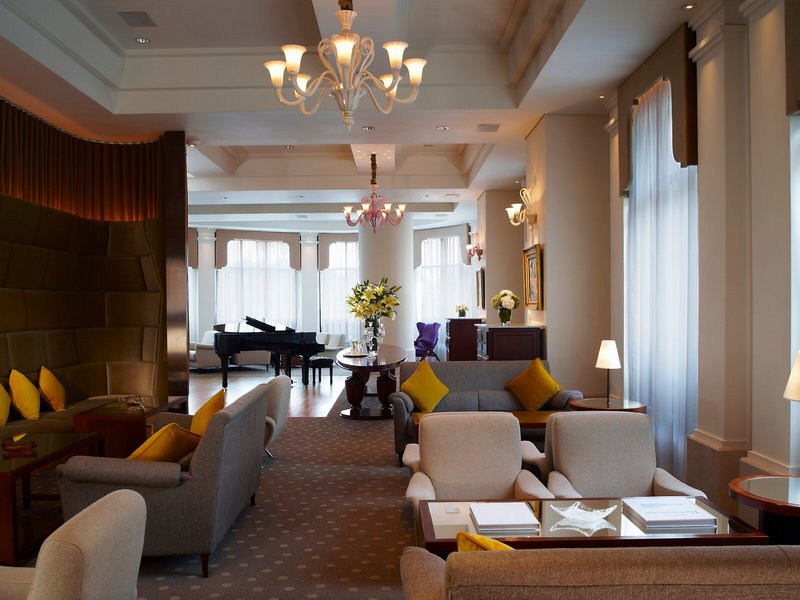 Lanson Place 8